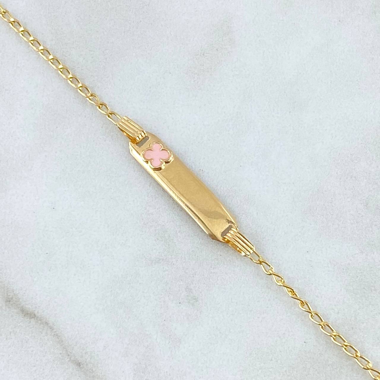Pulso Bebé Espiga Placa Rectangular Trebol 1.7gr / 13cm-14cm / 1.6mm Resina Rosada Graduable Oro Amarillo 18K ©