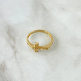Anillo Cruz Cristo Recto Texturizado 3.4gr / T10 1/2 / Circones Blancos Oro Amarillo 18K