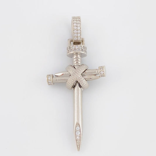Dije Cruz Clavo 5.4g / 4.6cm Oro Blanco 18K