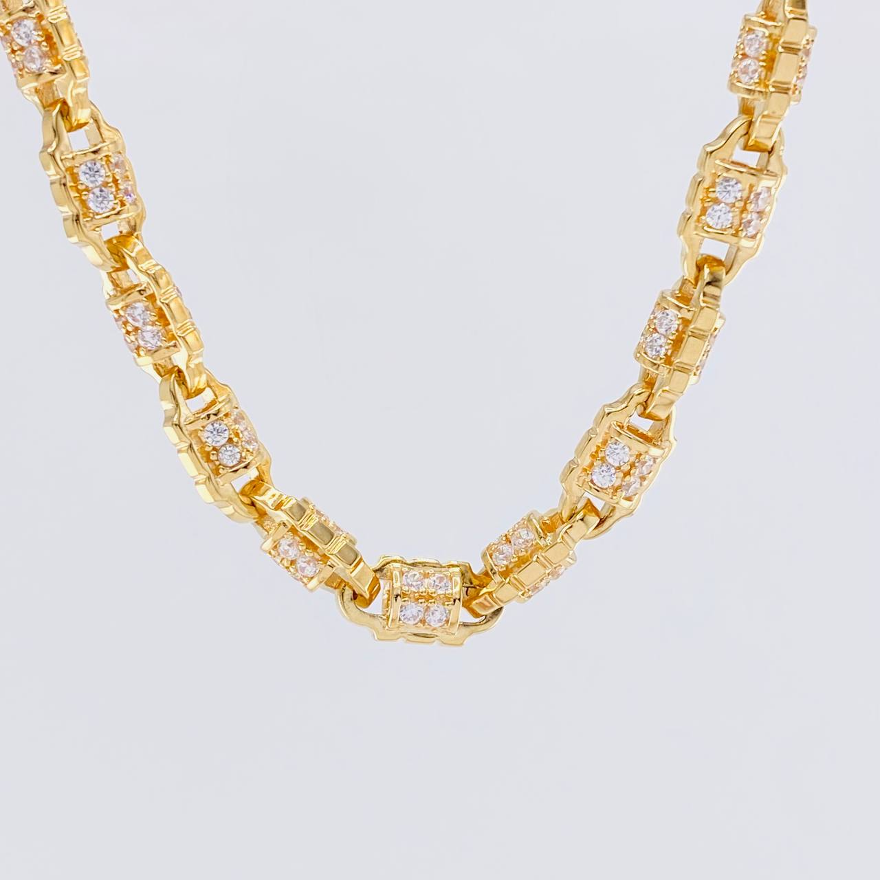 Cadena Rustica Boya 130g / 70cm / 7.5mm Oro Amarillo 18K