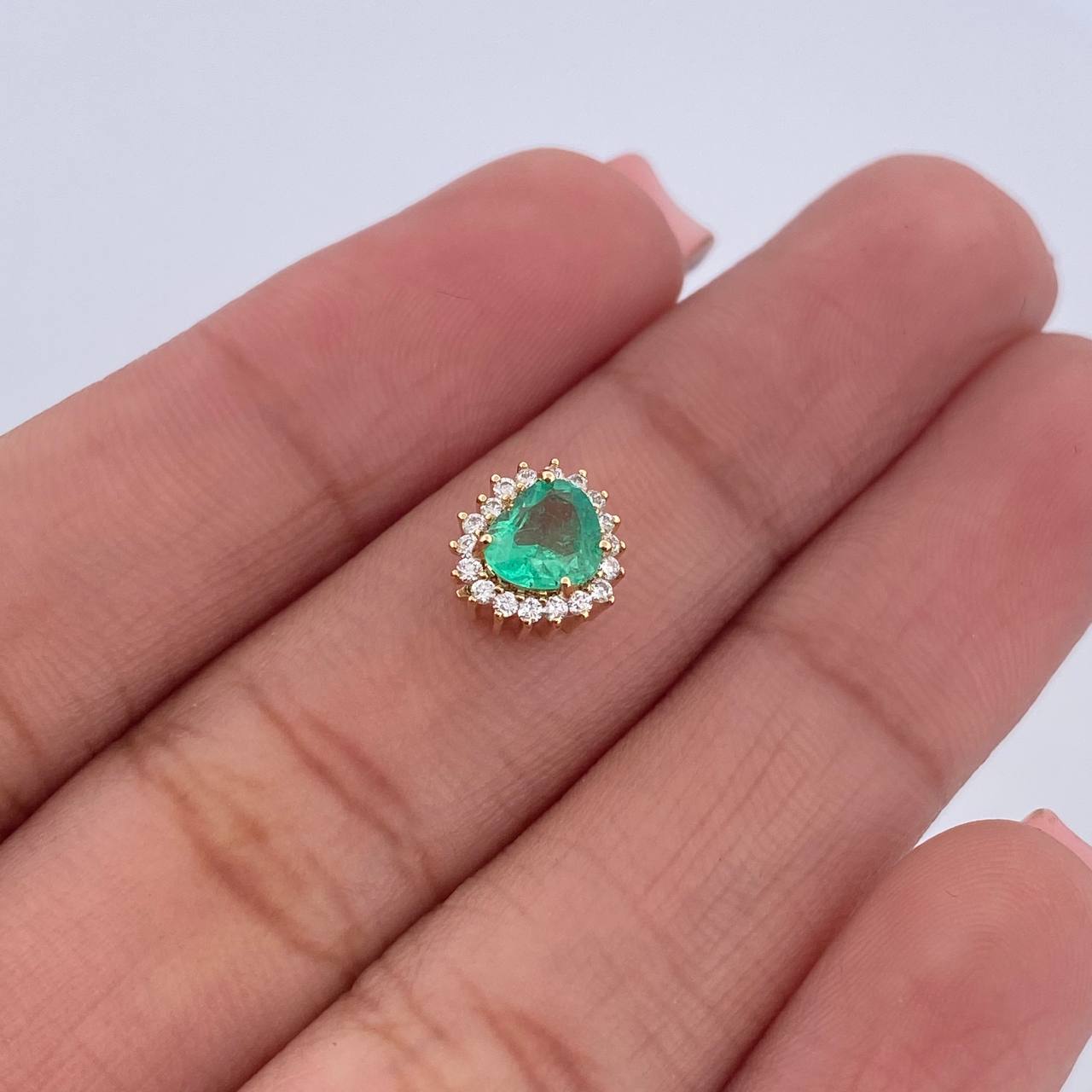 Dije Corazon 0.8gr / 0.6cm / Esmeralda 53 Pts Diamantes 12 Pts Oro Amarillo 18K (Joya) &
