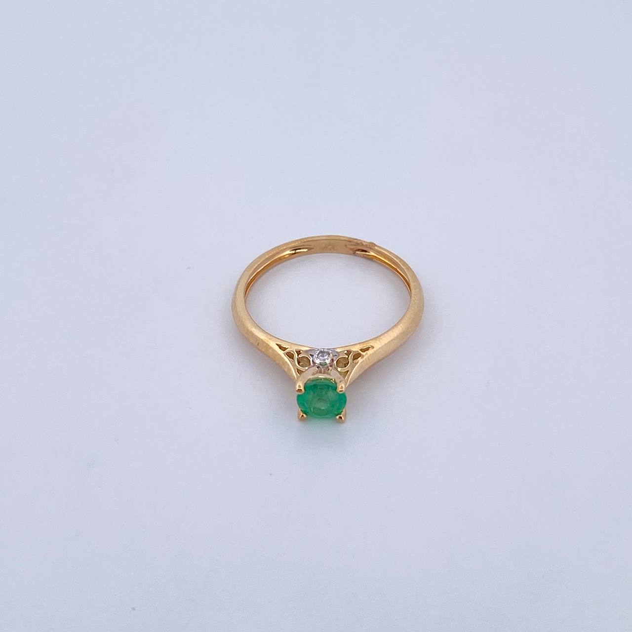 Anillo Solitario 2.3gr / T6 3/4 / Esmeraldas 45 Pts Diamantes 3 Pts Dos Oros Amarillo Blanco 18K (Joya) &
