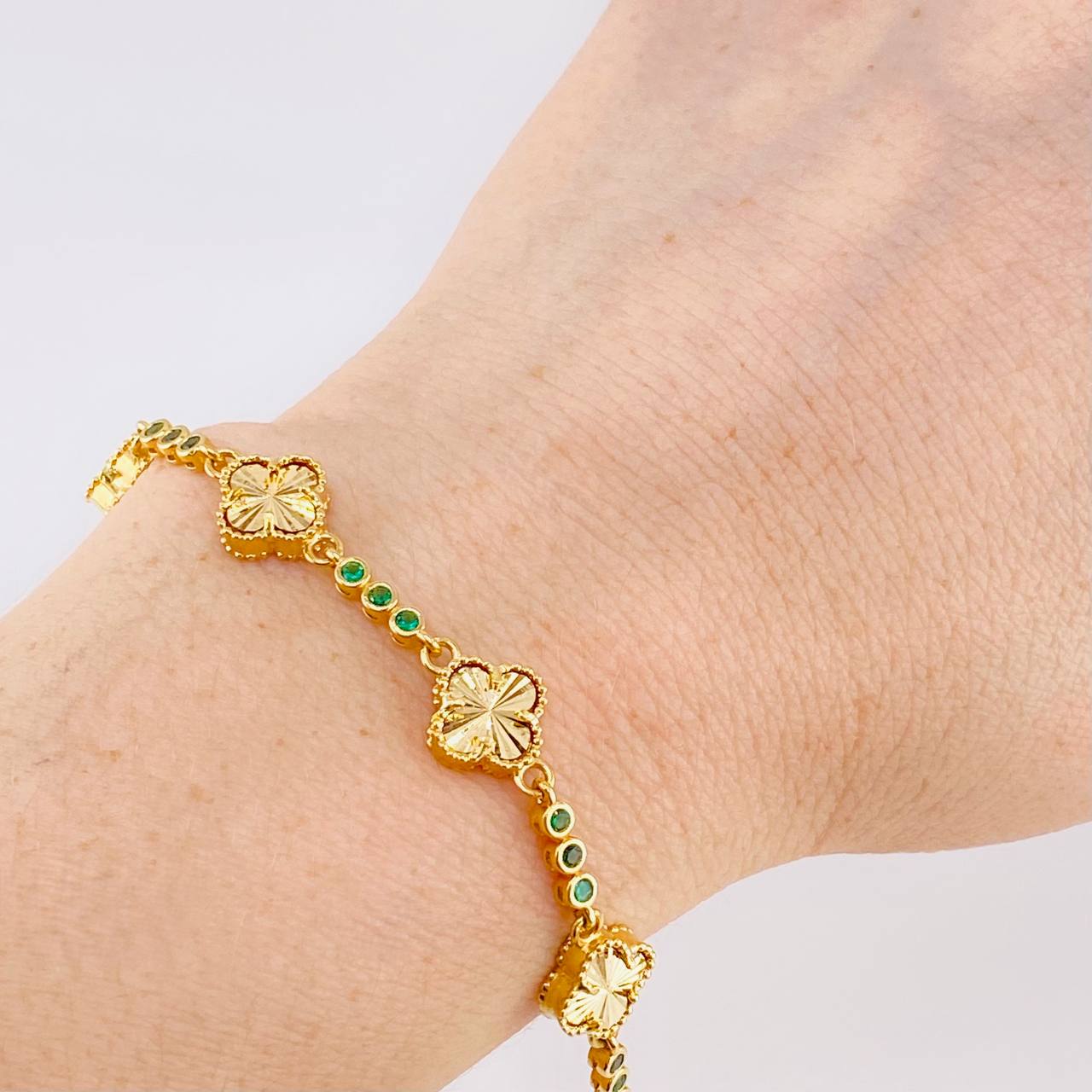Pulso Burbujas De Trebol Diamantada 11.05 g / 20 cm / 9.3 mm Oro Amarillo 18K