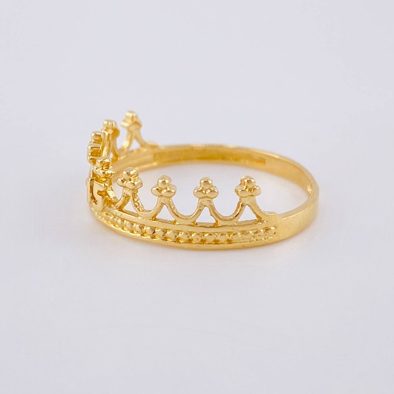 Anillo 15'S Corona 1.55 g / T6 1/4 Oro Amarillo 18K