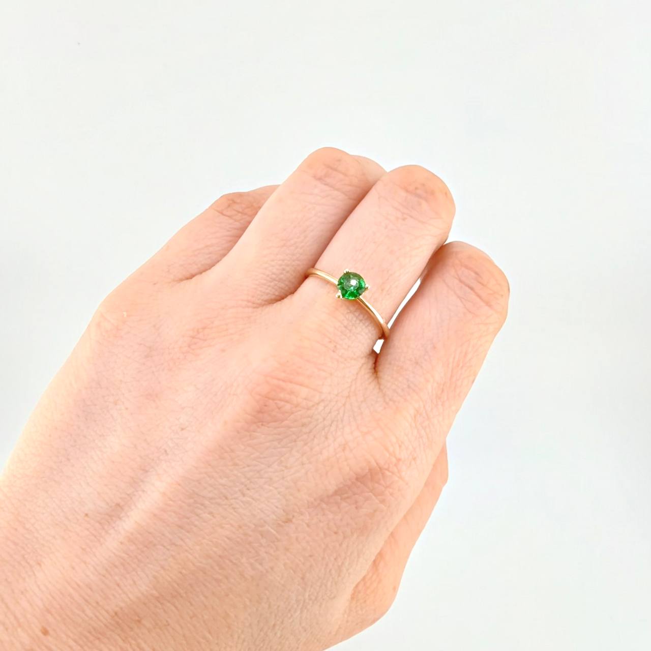 Anillo Dorotea 1.9 g / T8 Oro Amarillo 18K