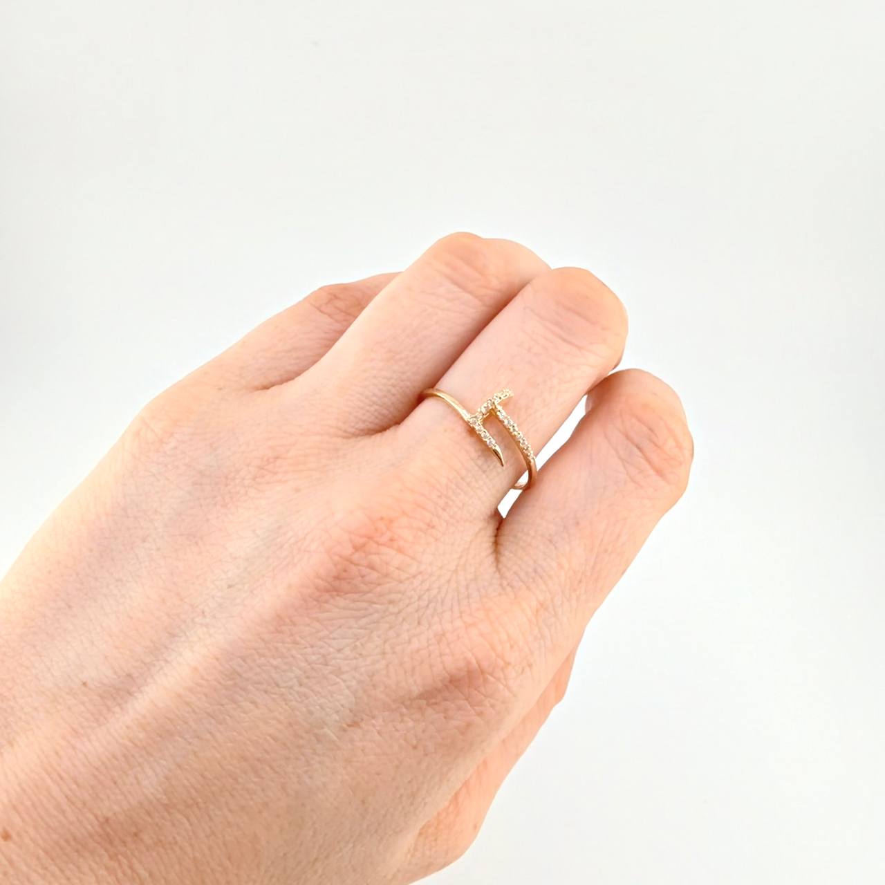 Anillo Clavo 1.65 g / T9 1/4 Oro Amarillo 18K