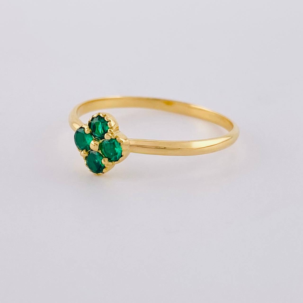 Anillo Flor Trebol Cuatro Hojas 1.4 g / T7 3/4 Oro Amarillo 18K