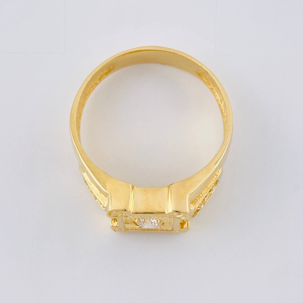 Anillo Sello Cuadrado Basteado 5.55 g / T10 Oro Amarillo 18K