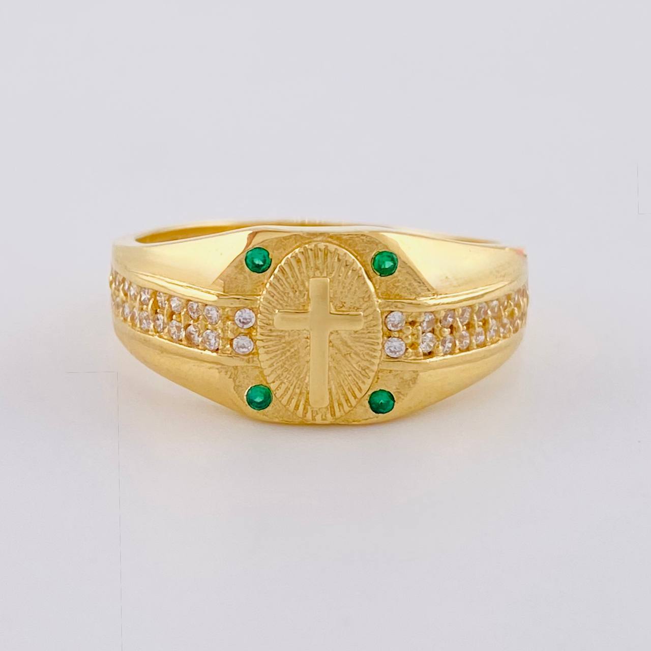 Anillo Sello Cruz Diamantada 6.4 g / T9 Oro Amarillo 18K