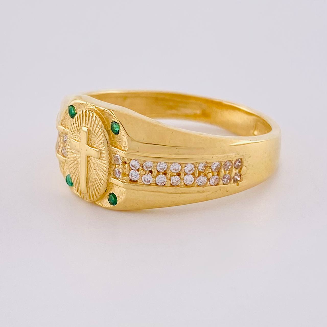 Anillo Sello Cruz Diamantada 6.4 g / T9 Oro Amarillo 18K