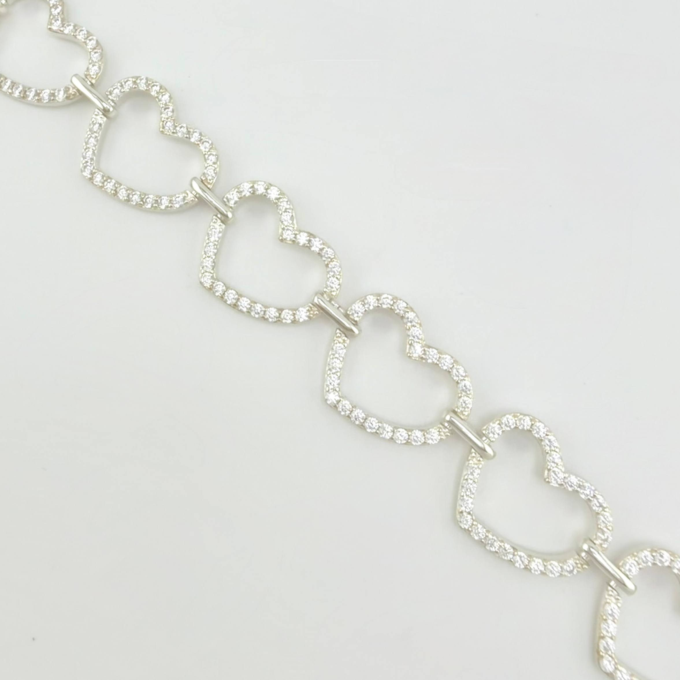 Pulso Corazones Continuos 11.75gr / 18.5cm / Plata 925