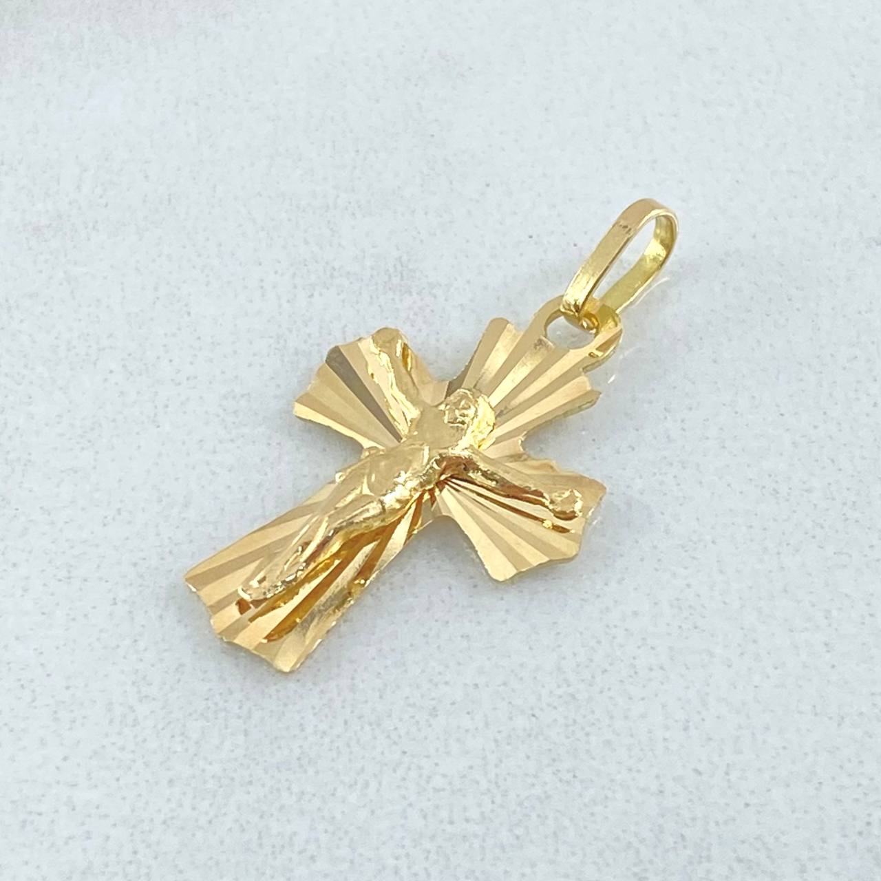 Dije Cruz Cristo Diamantado 1.35g / 2.8cm Oro Amarillo 18K
