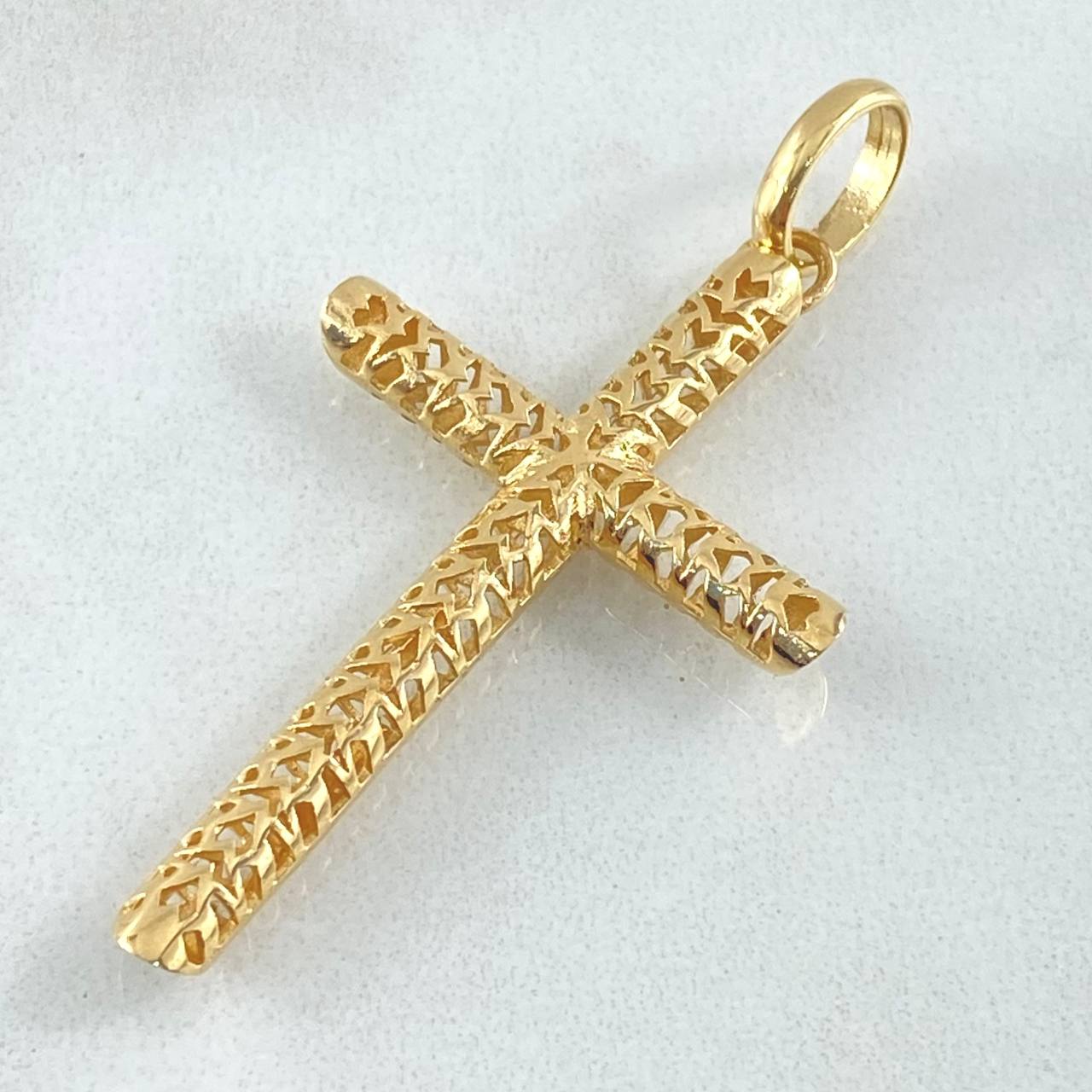 Dije Cruz Malla 3.25gr / 5cm / Oro 18K