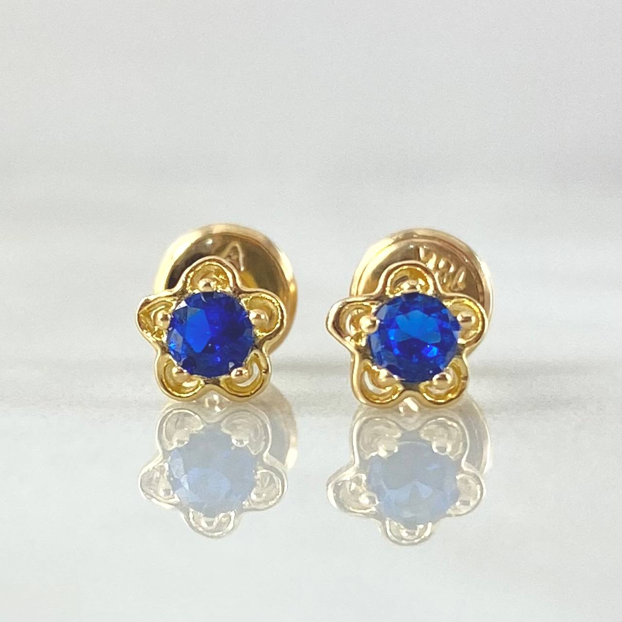 Topos Flor 0.9gr / Oro Amarillo 18K