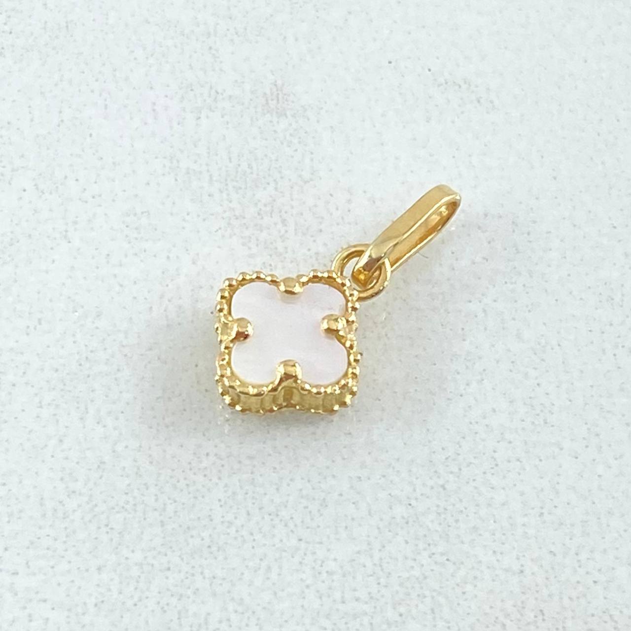 Dije Trebol 0.65gr / 1.5cm / Oro 18K