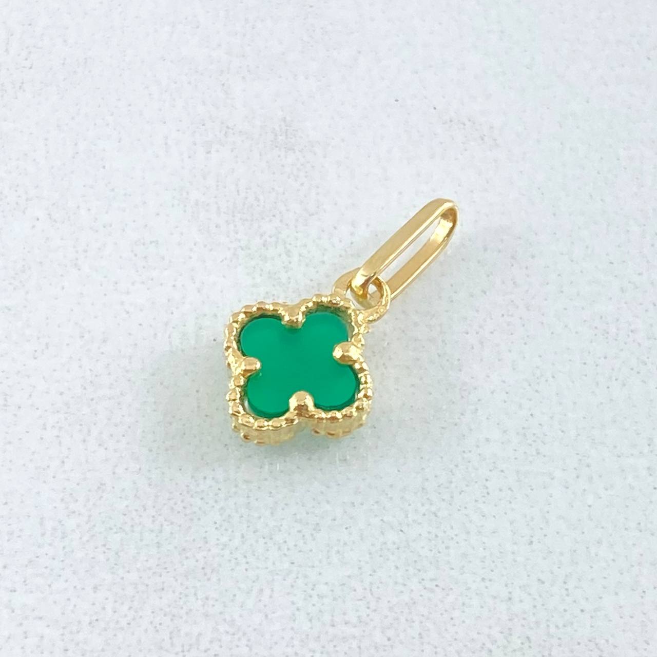 Dije Trebol 0.55gr / 1.5cm / Oro 18K -