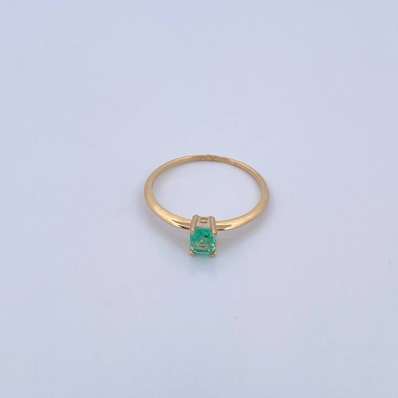 Anillo Solitario 1.05gr / T6 / Esmeraldas 30 Pts Oro Amarillo 18K (Joya) &