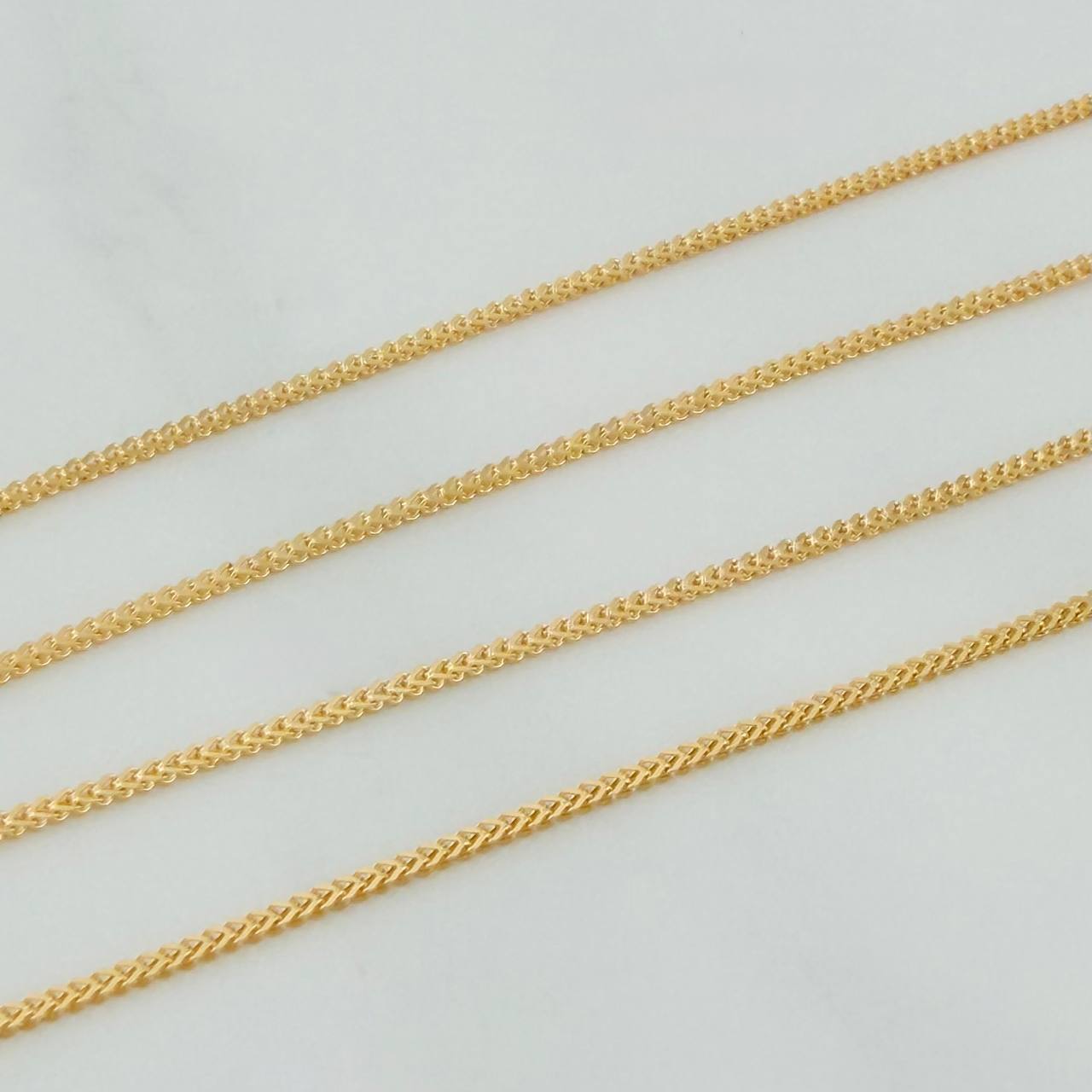 Cadena Franco 1.85gr / 45.7cm / 0.93mm Oro Amarillo +3 18K %