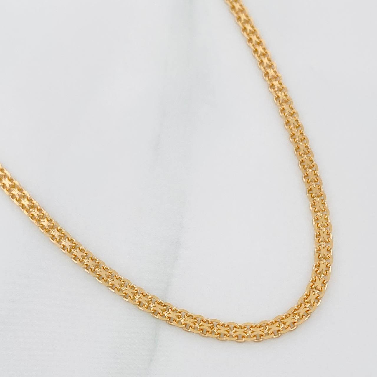 Cadena China 6.6g / 50cm / 2.4mm Oro Amarillo 18K