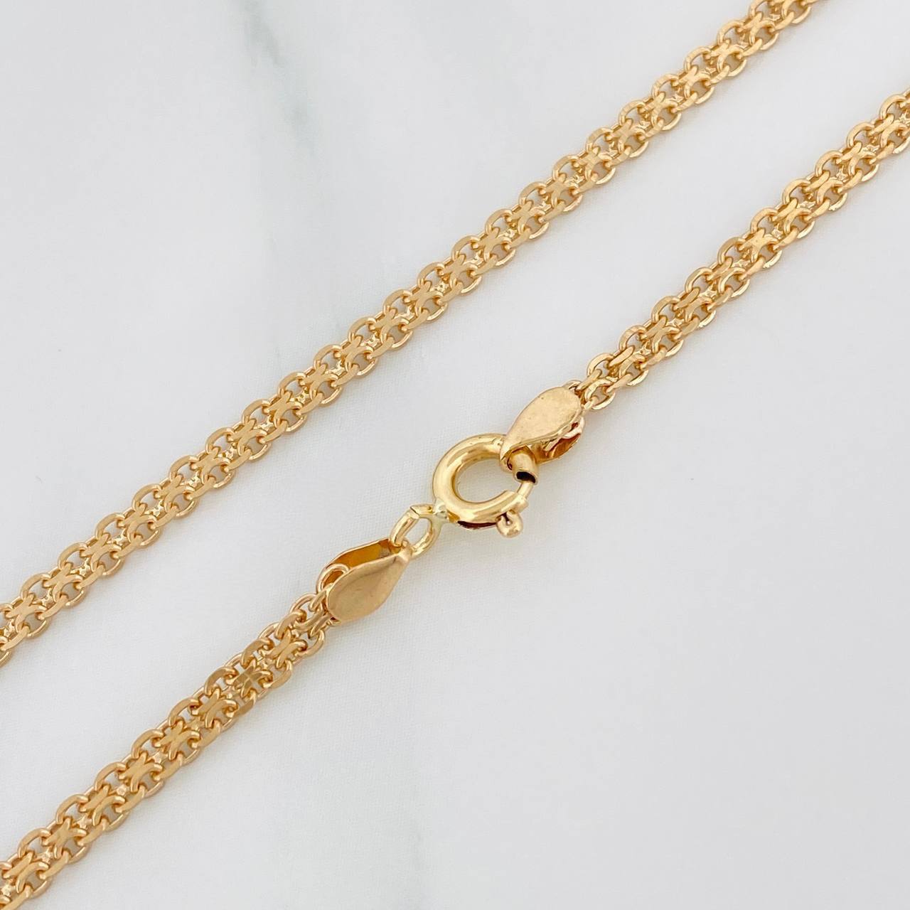 Cadena China 6.6g / 50cm / 2.4mm Oro Amarillo 18K