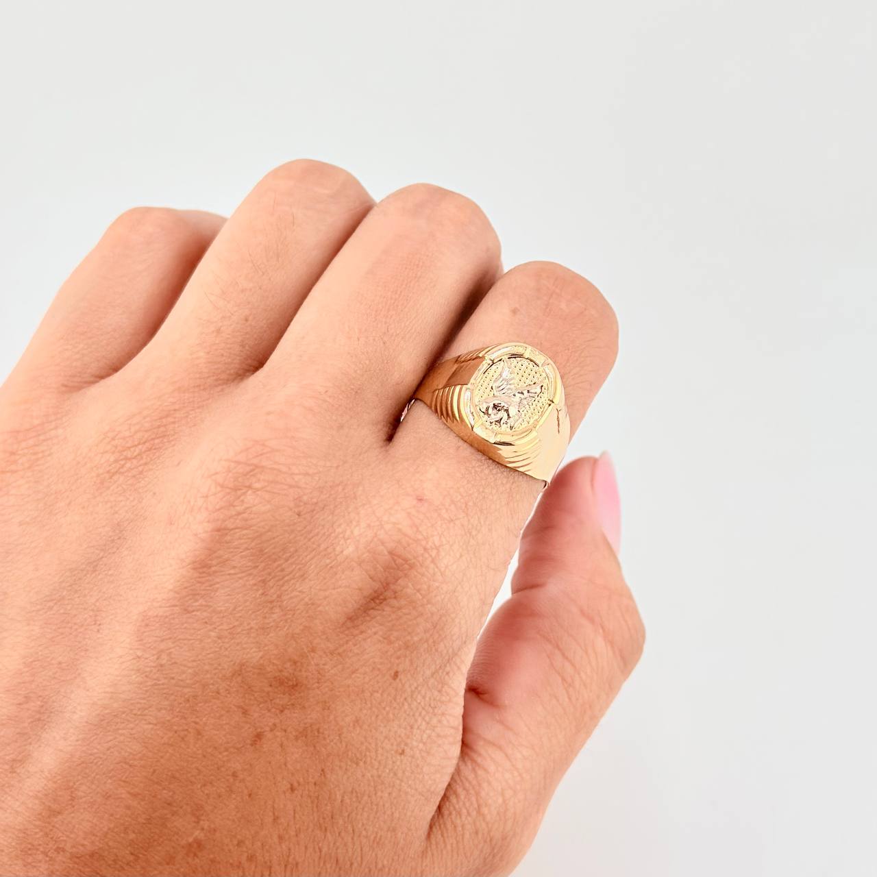 Anillo Aguila Marco Ovalado 3.7 g / T9 3/4 Dos Oros Amarillo Blanco 18K