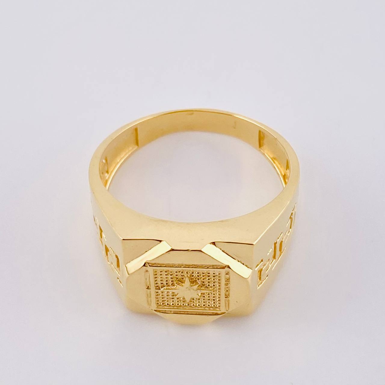 Anillo Tribal Estrellado 6.75 g / T11 Oro Amarillo 18K