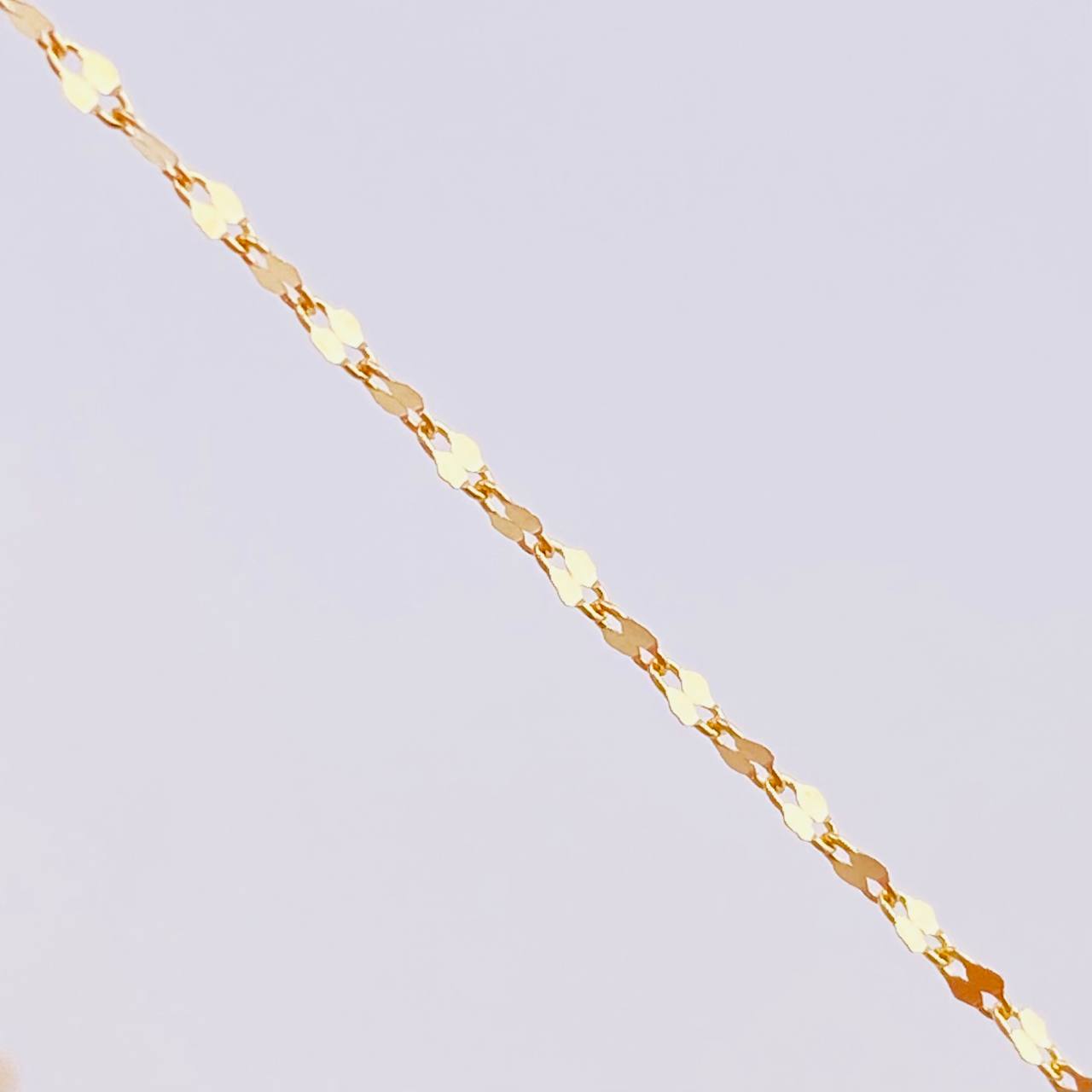 Set Cadena Flor Espejo + Dije Virgen Milagrosa / 1.1gr / 45 cm Oro Amarillo 18K