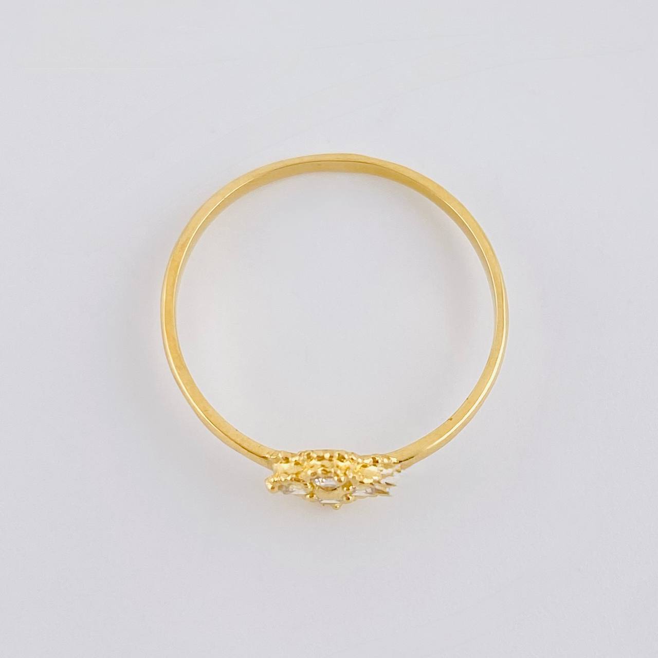 Anillo Flor Trebol 1.2 g / T7 3/4 Oro Amarillo 18K