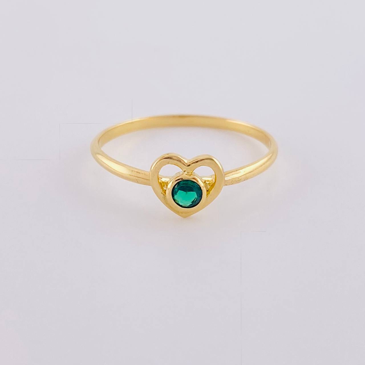 Anillo Corazon Vacio 1.5 g / T8 1/4 Oro Amarillo 18K