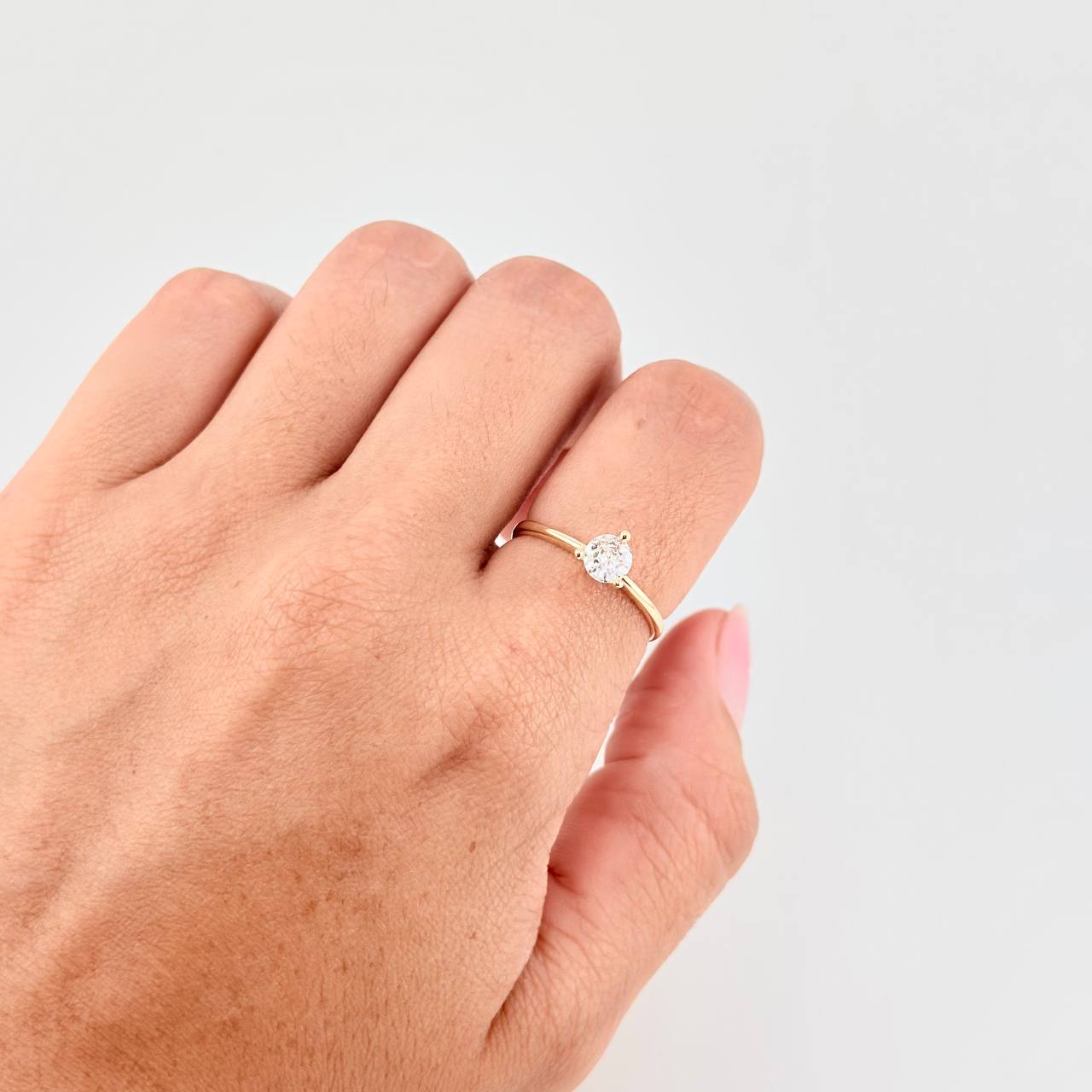 Anillo Dorotea 1.7 g / T6 Oro Amarillo 18K