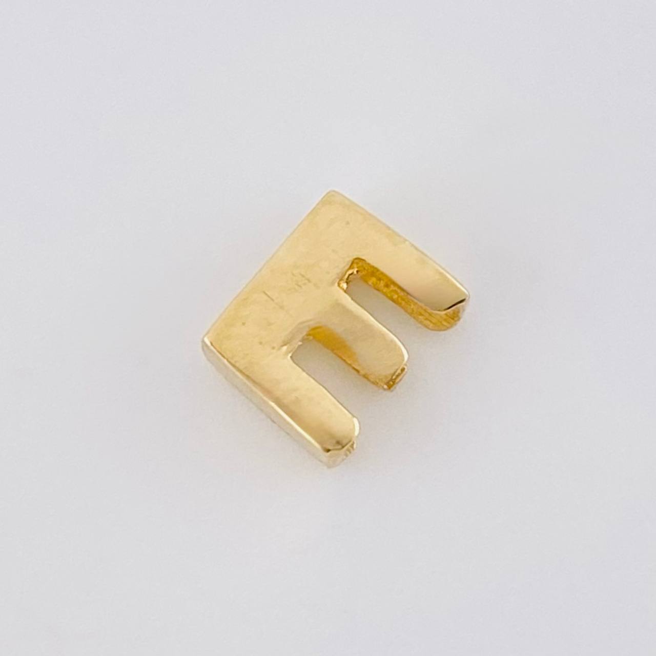 Herraje Letra E 0.3g / 0.6cm Oro Amarillo 18K
