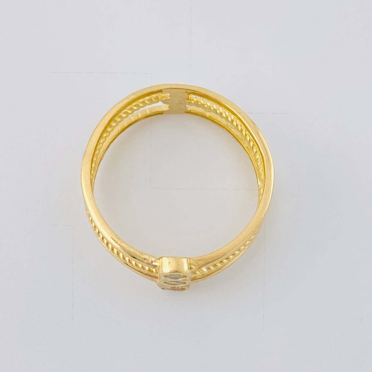 Anillo Triple Chispa 2.15 g / T6 1/2 Oro Amarillo 18K