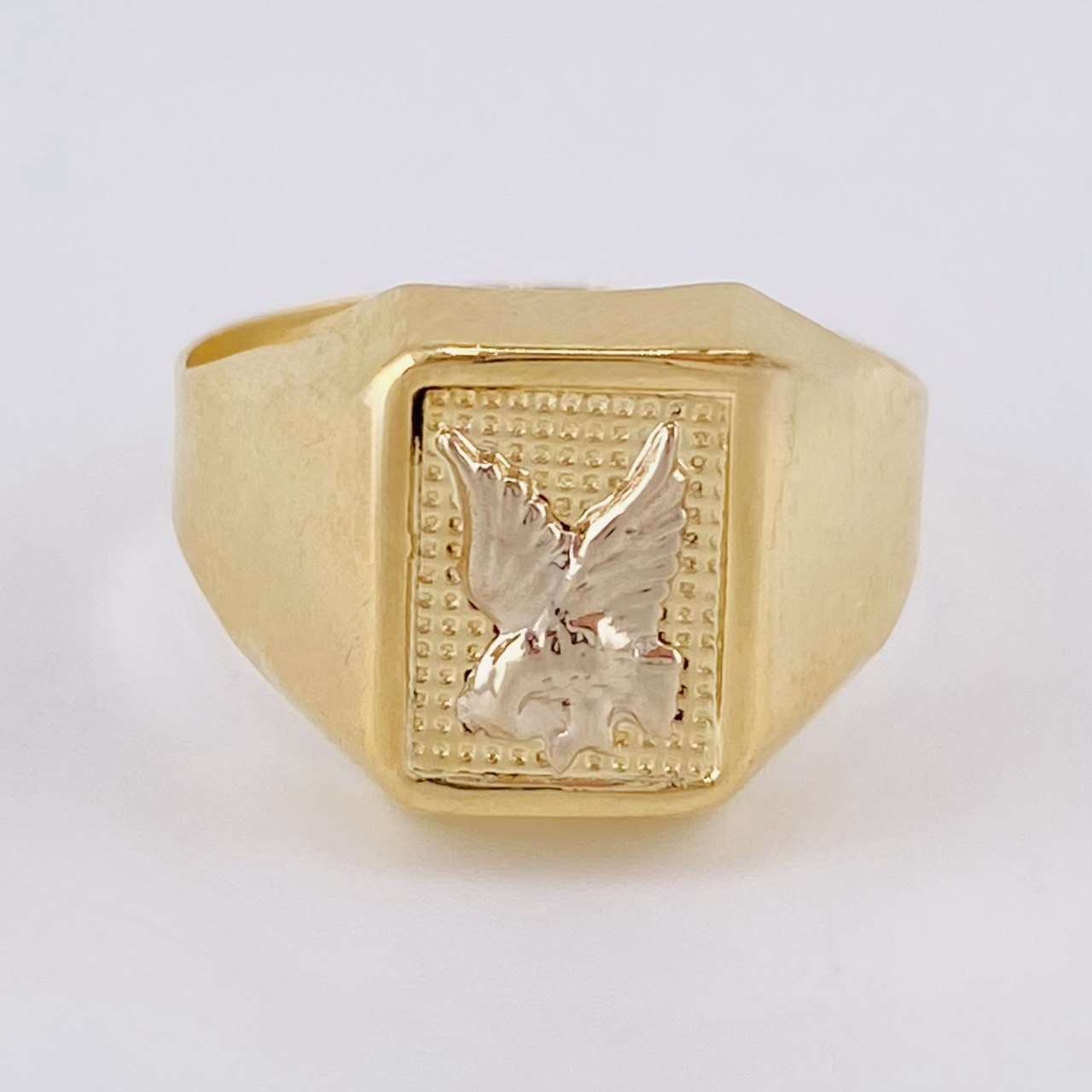 Anillo Sello Águila Cuadrado 3.2 g / T9 1/4 Dos Oros Amarillo Blanco 18K