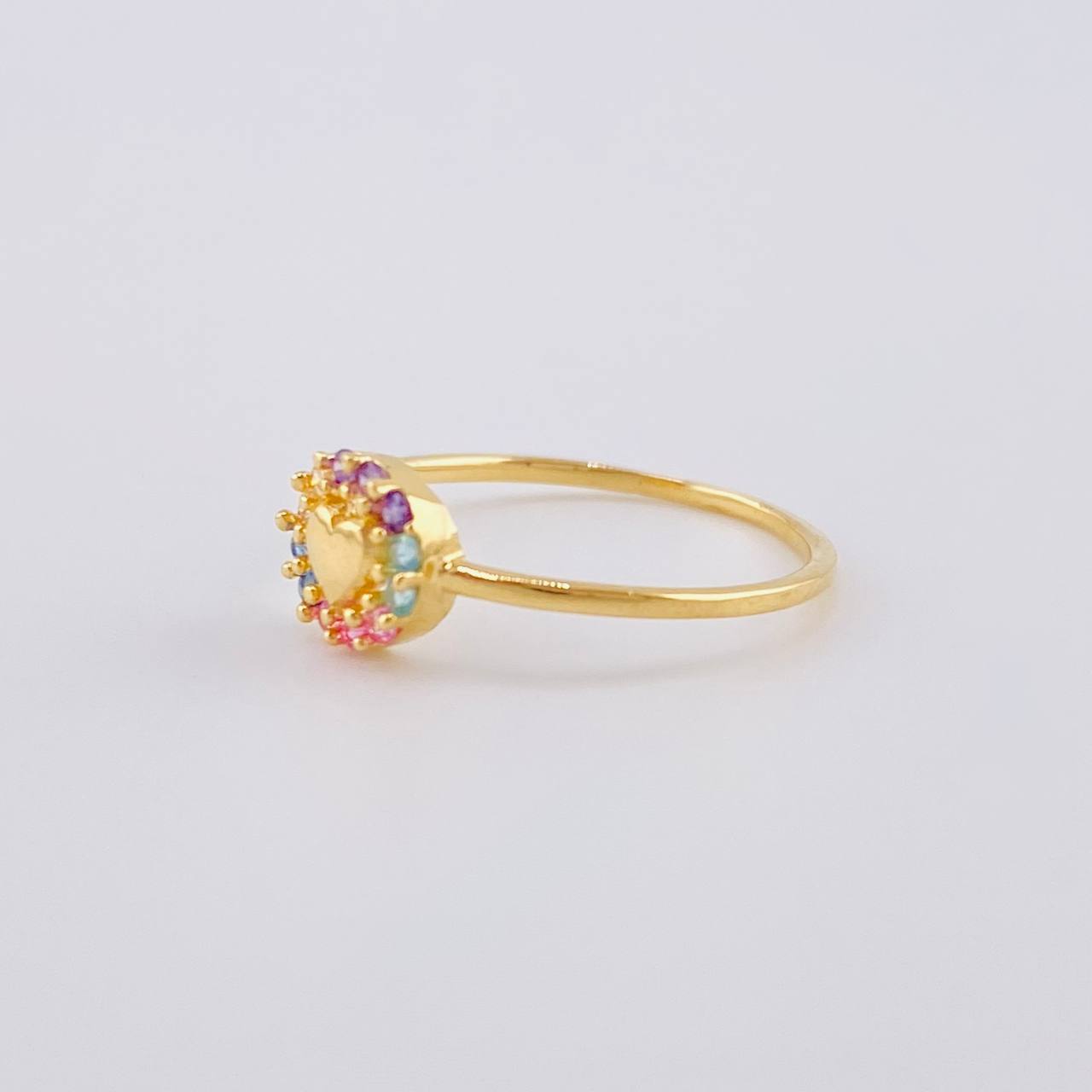 Anillo Circulo Corazón 0.95 g / T4 1/4 Oro Amarillo 18K