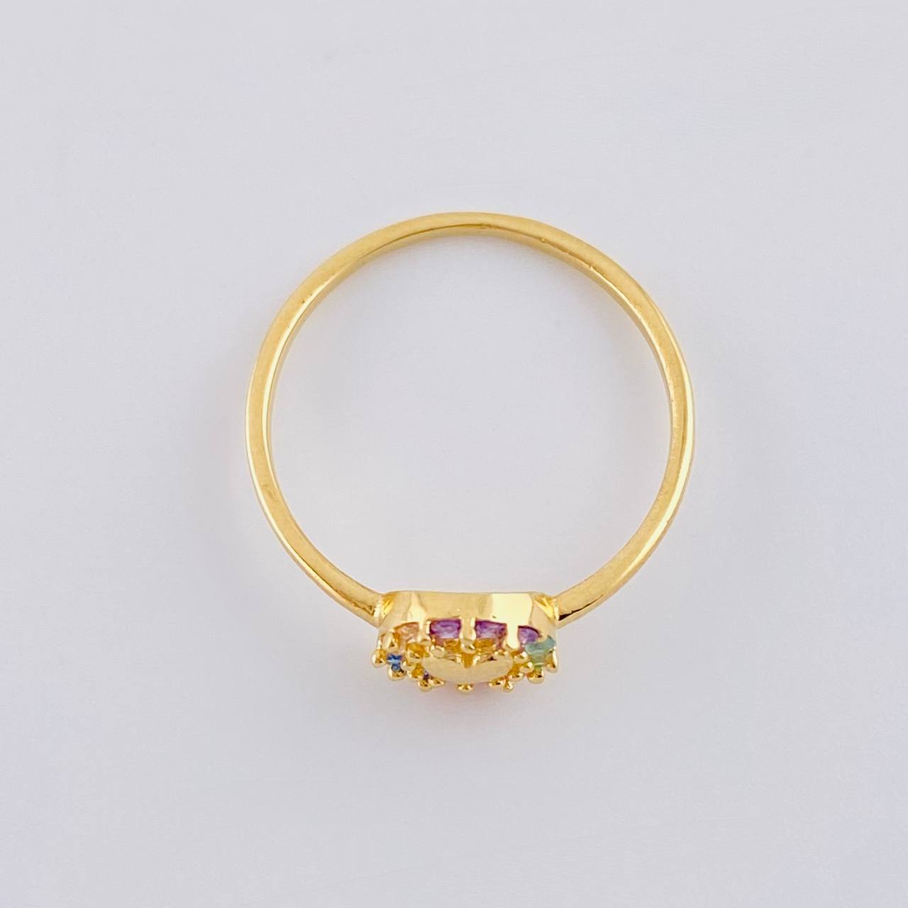 Anillo Circulo Corazón 0.95 g / T4 1/4 Oro Amarillo 18K