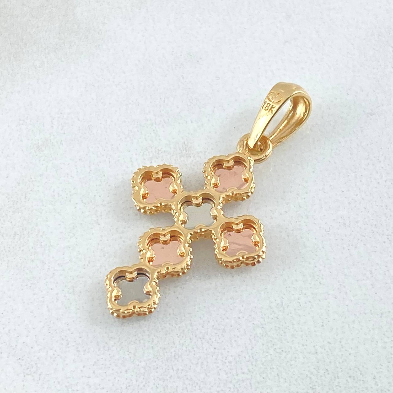 Dije Cruz Trebol 2.2gr / 3cm / Oro 18K