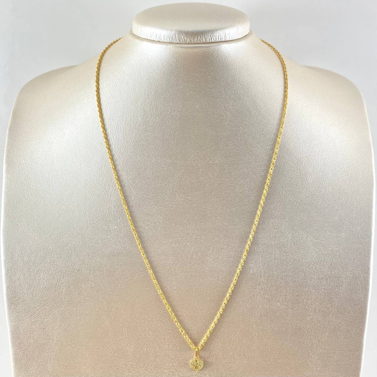 Set Cadena Lazo 1.4gr / 50cm / 1.5mm + Dije Corazón Corona 0.35gr / 1.4cm Circones Blancos 1.75gr Oro Amarillo 18K (Oferta)