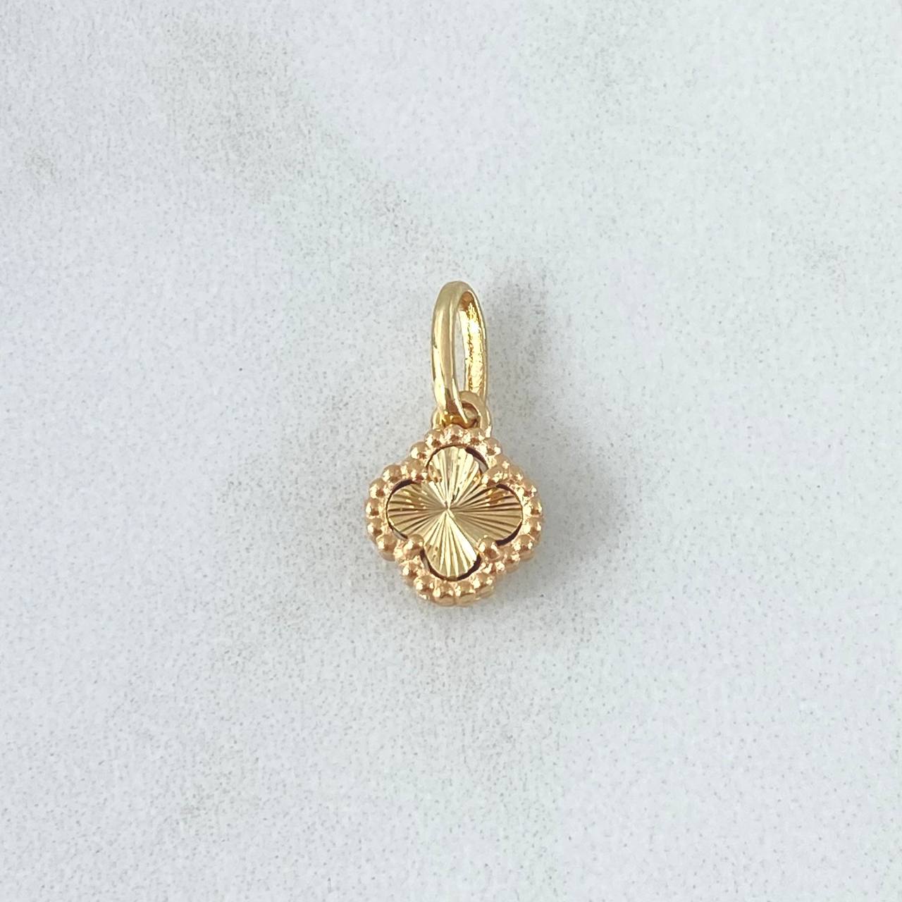 Dije Treból VCyA 1gr / 1.5cm / Diamantado Punteado Oro Amarillo Nac.Esp. 18K ©