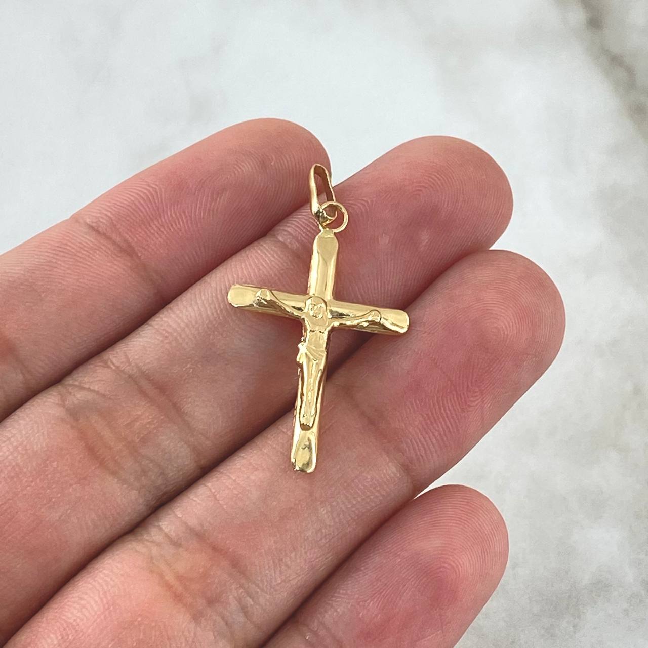 Dije Cruz Cristo 0.95gr / 3.5cm / Oro Amarillo 18K ©