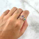 Anillo Mariposas Tres Lineas 4.4gr / T7 1/4 / Circones Blancos Rosados Azules Morado Oro Amarillo 18K