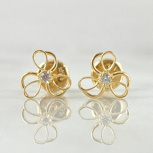 Topos Tres Petalos 0.7gr / Oro Amarillo 18K