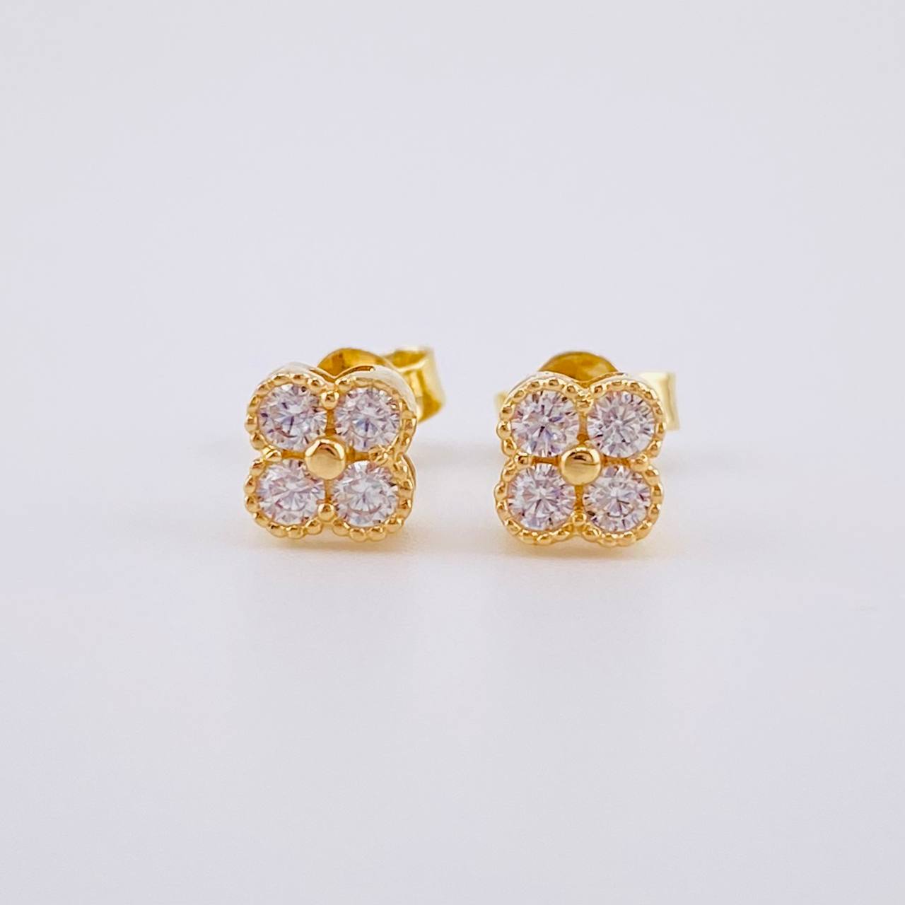 Topos Trebol 1.3g / 5mm Oro Amarillo 18K