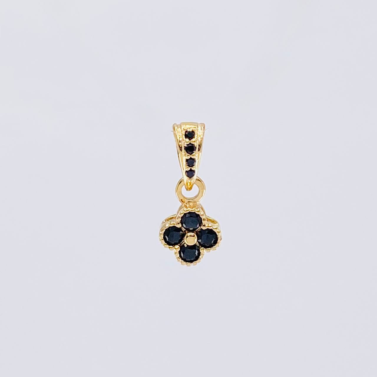 Dije Trebol 0.65g / 1.3cm Oro Amarillo 18K