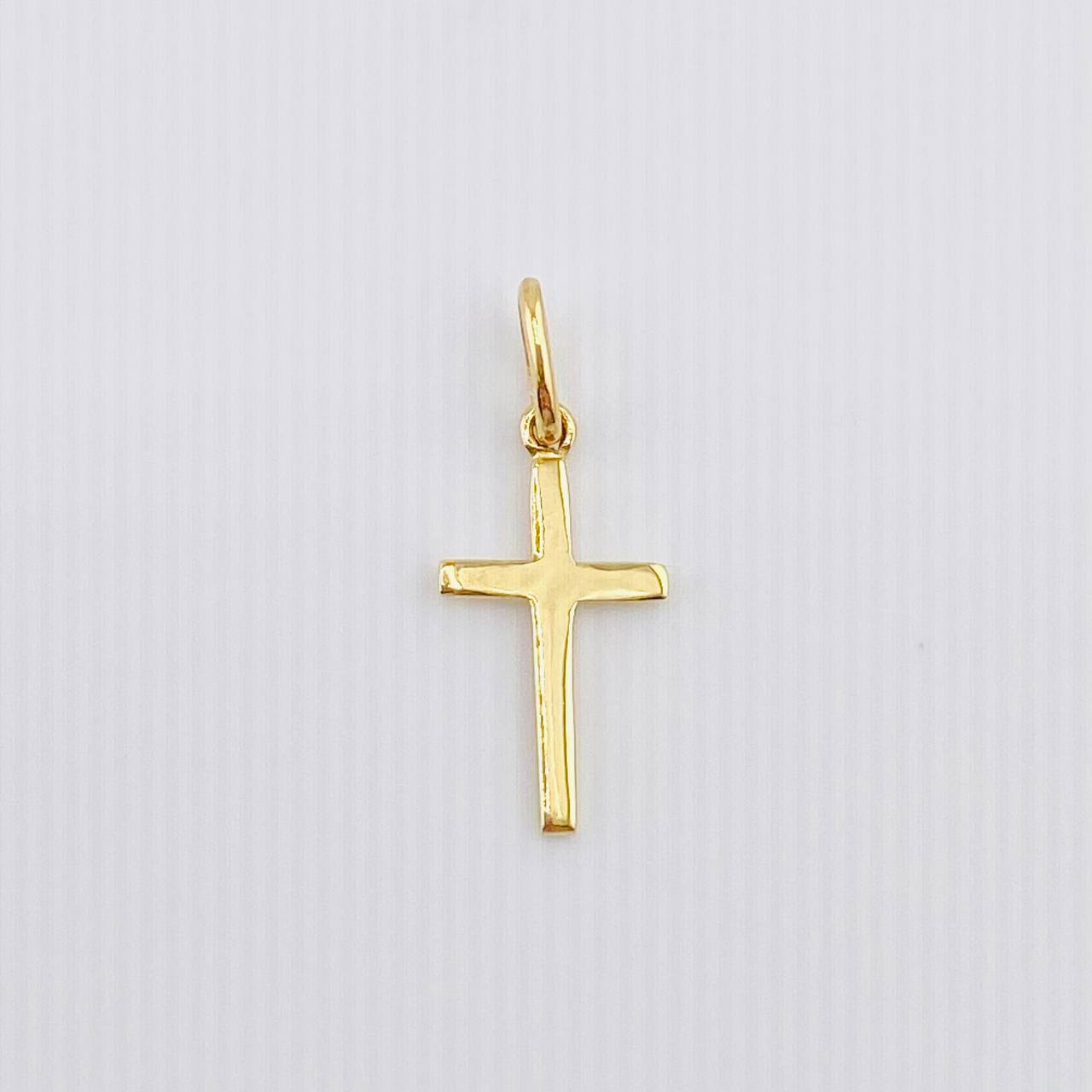 Dije Cruz 0.75gr / 2.5cm / Oro Amarillo 18K ©
