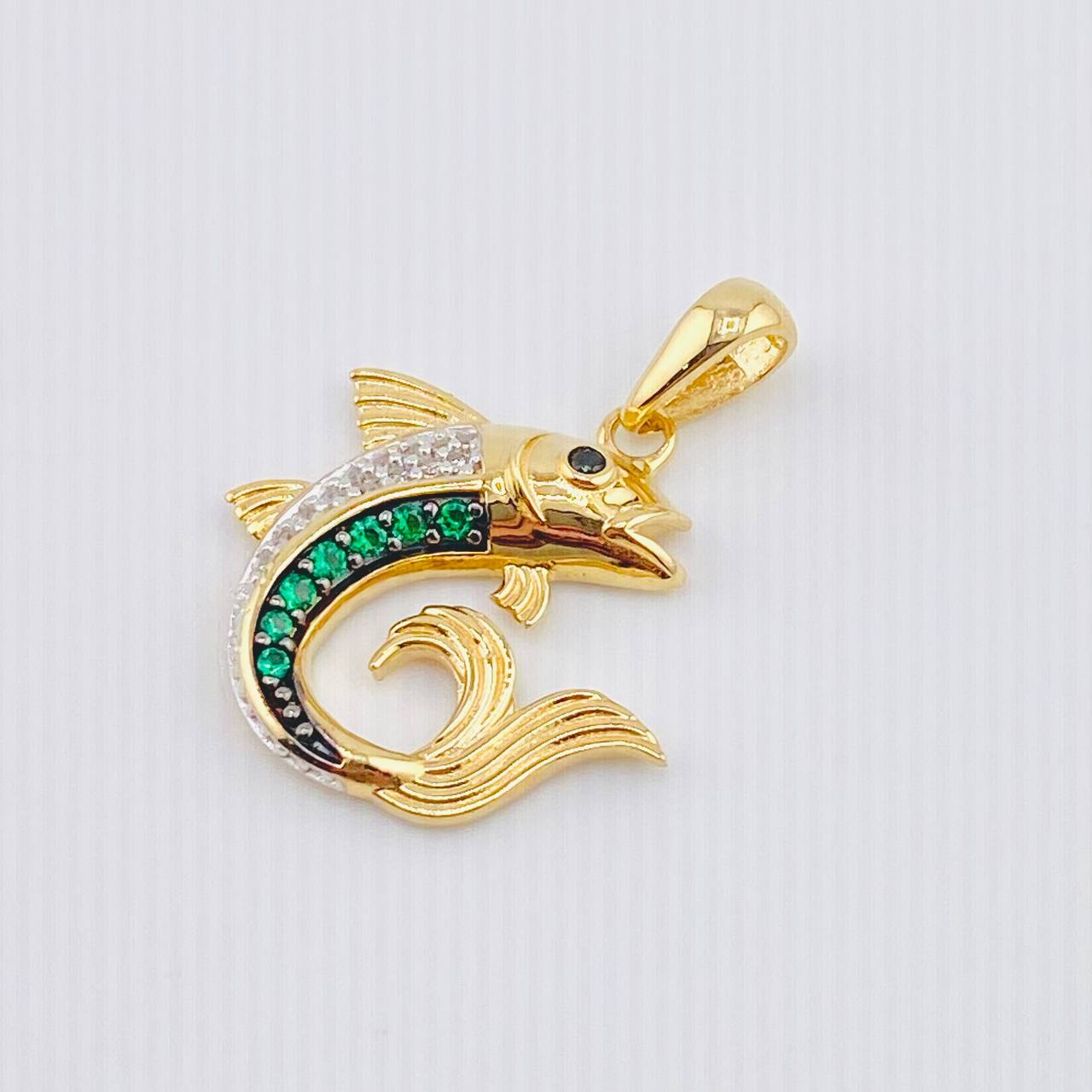 Dije Pez 3gr / 2.8cm / Dos Oros Amarillo Blanco 18K *