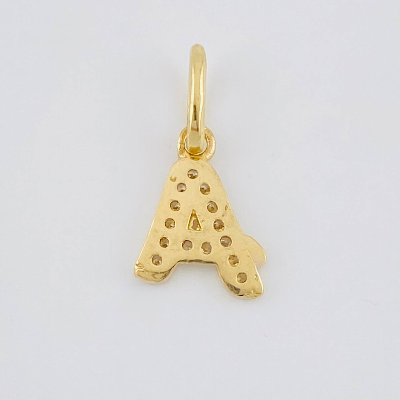 Dije Letra A Cursiva 0.7 g / 2.5 cm Oro Amarillo 18K