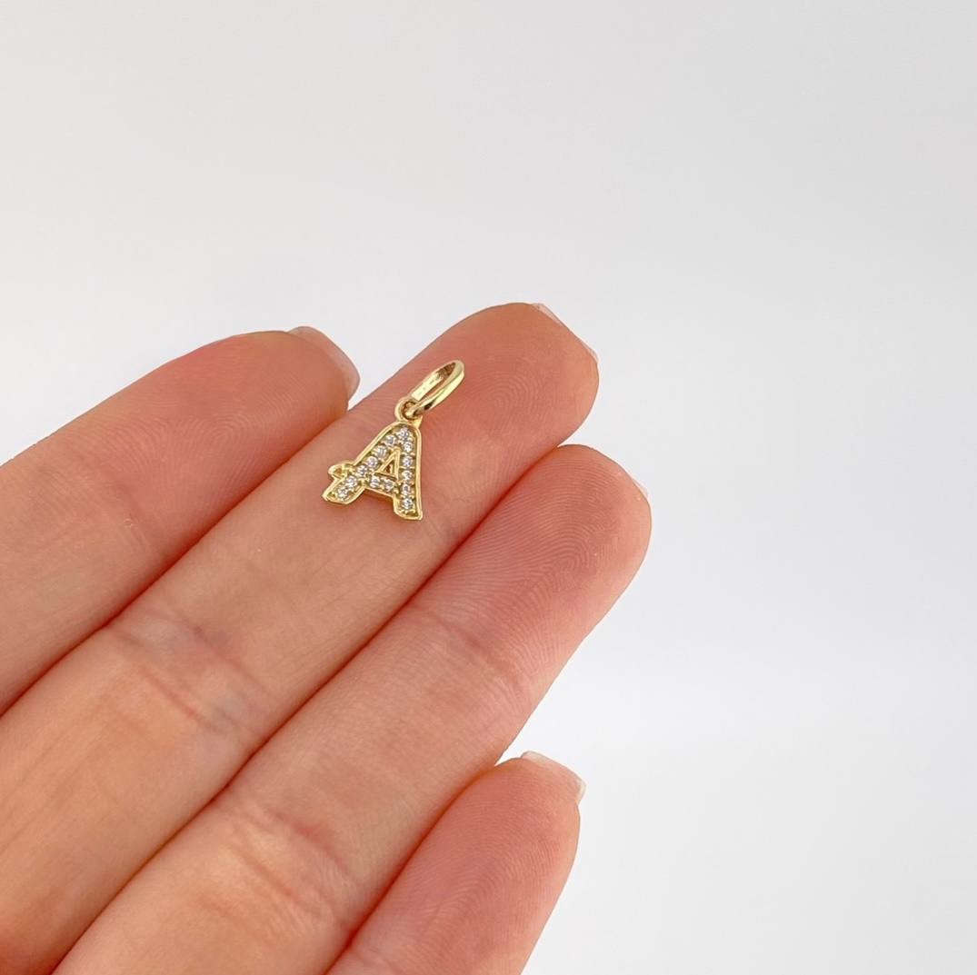 Dije Letra A Cursiva 0.7 g / 2.5 cm Oro Amarillo 18K