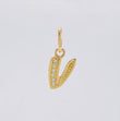 Dije Letra V Cursiva 0.7 g / 2.5 cm Oro Amarillo 18K