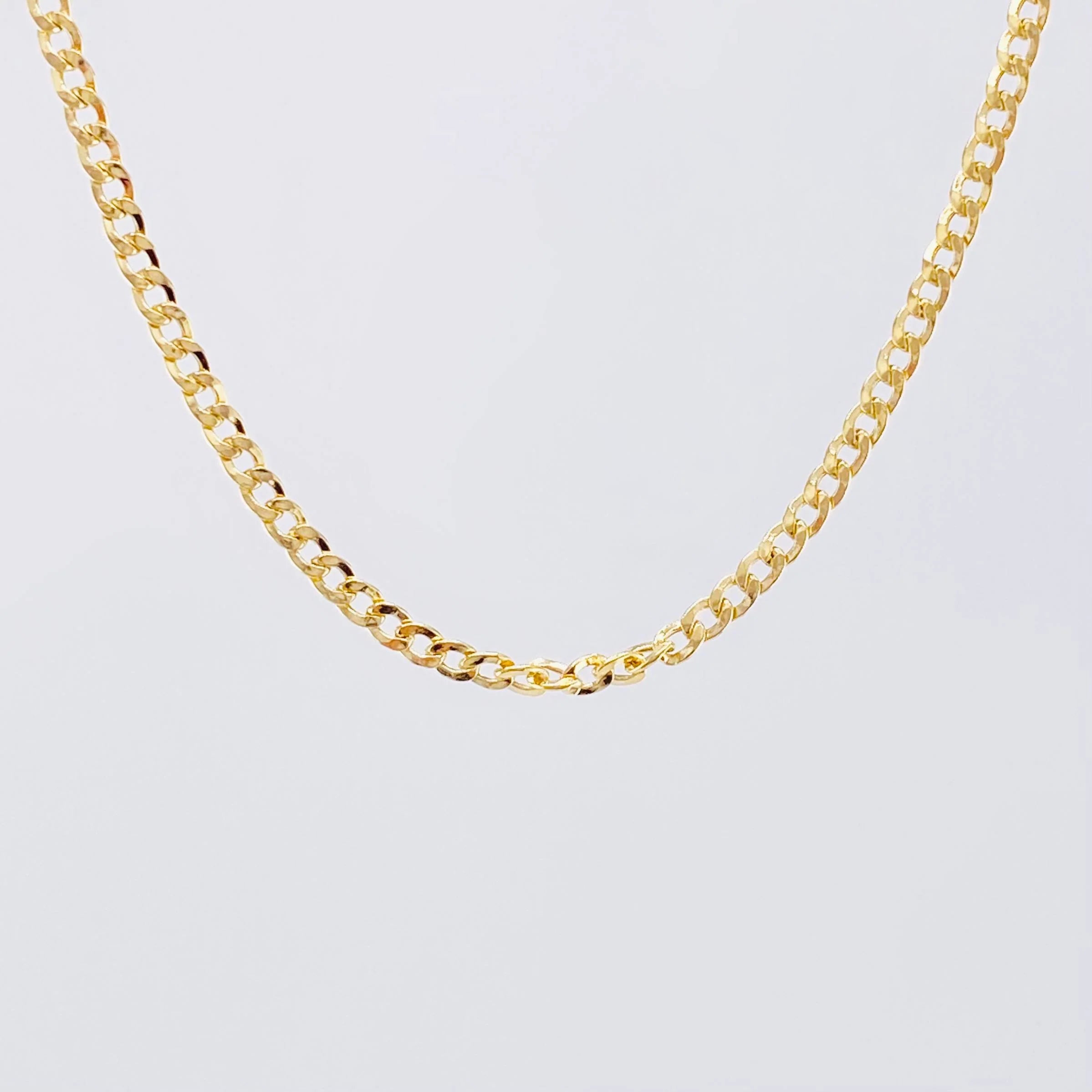 Cadena Cubana 2.25g / 45cm / 2.2mm Oro Amarillo 18K