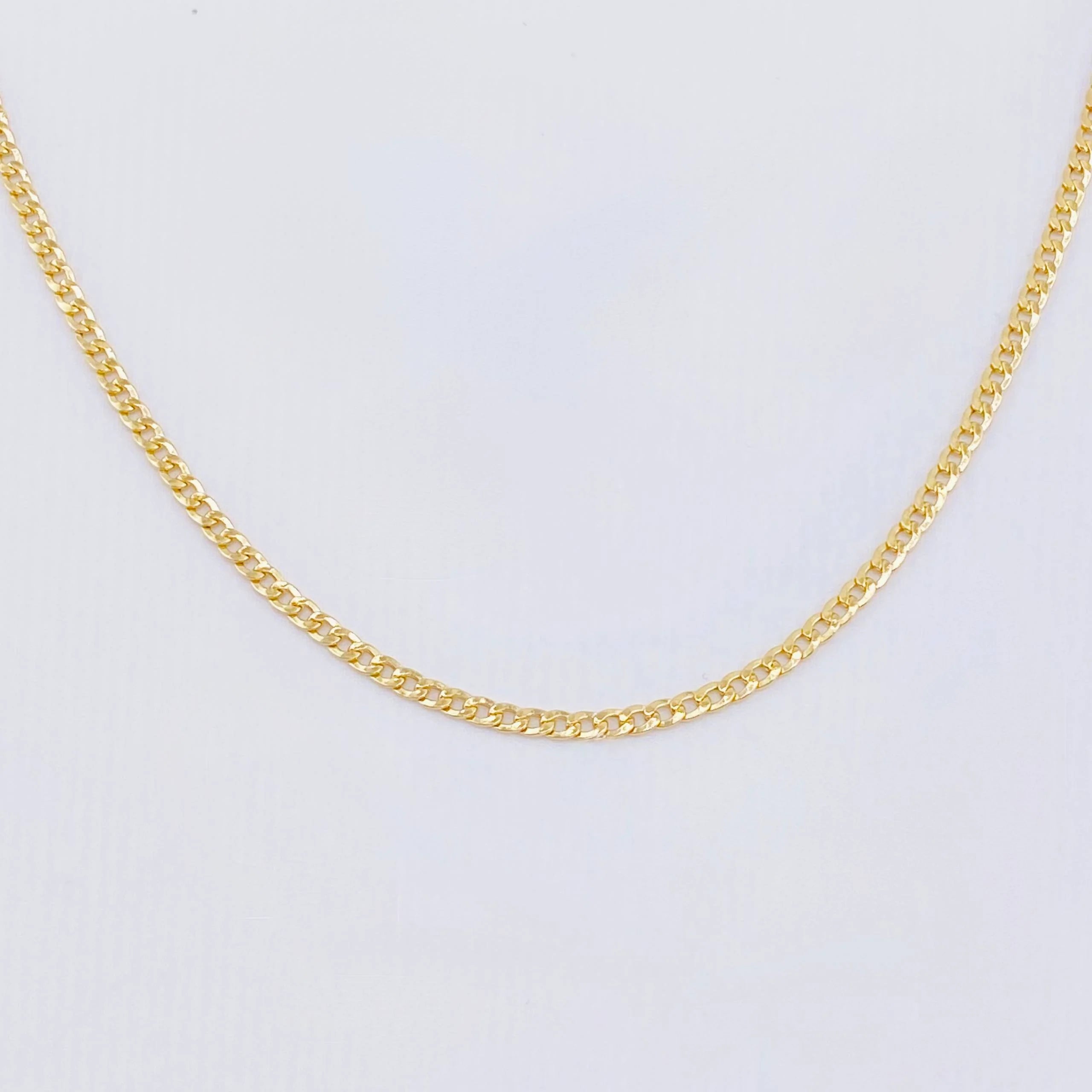 Cadena Cubana 2.25g / 45cm / 2.2mm Oro Amarillo 18K